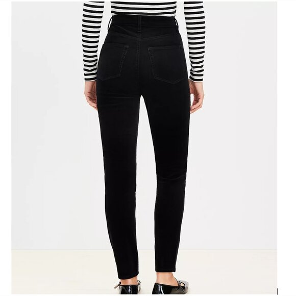 Ann Taylor Loft Skinny Pants in Corduroy (Black) - Size 4 - Picture 2 of 2